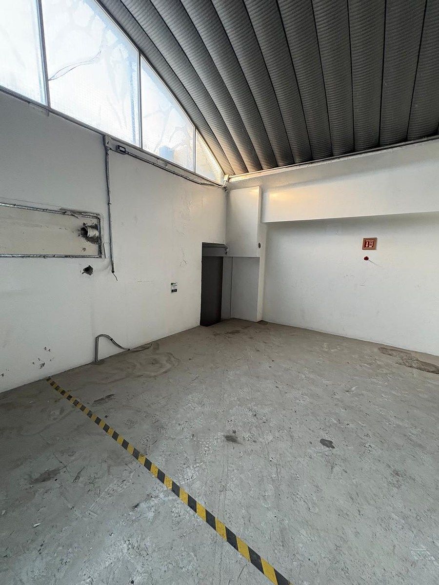 Venta de Bodega - La Raza - foto 1