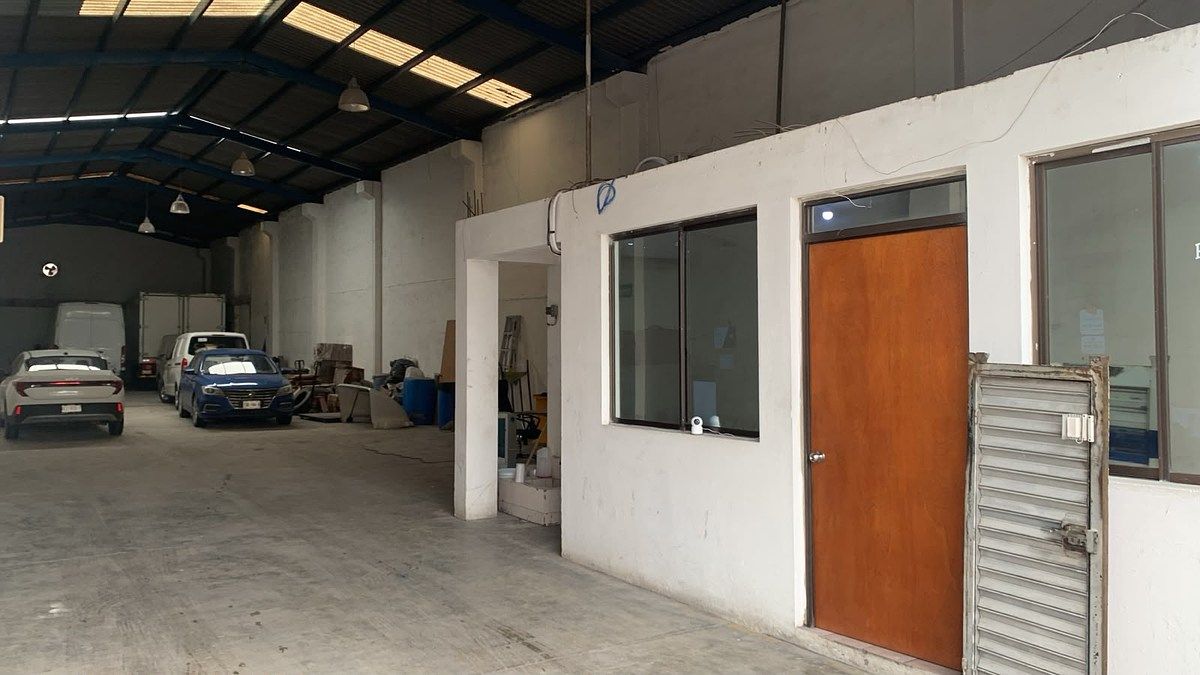 BODEGA COMERCIAL EN VENTA EN GUADALUPE, foto 1 de 7