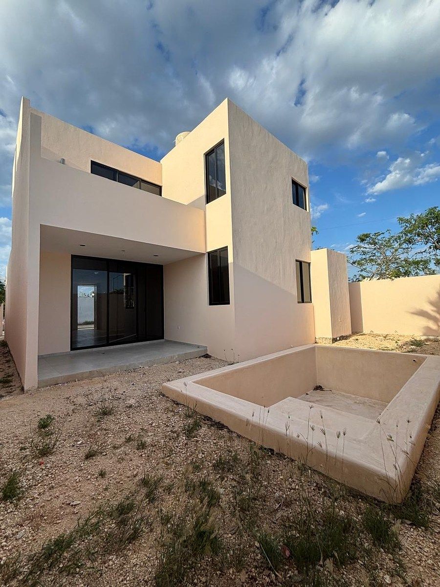 Casa en venta en al norte de Mérida, Real Montejo. Con Alberca - foto 2