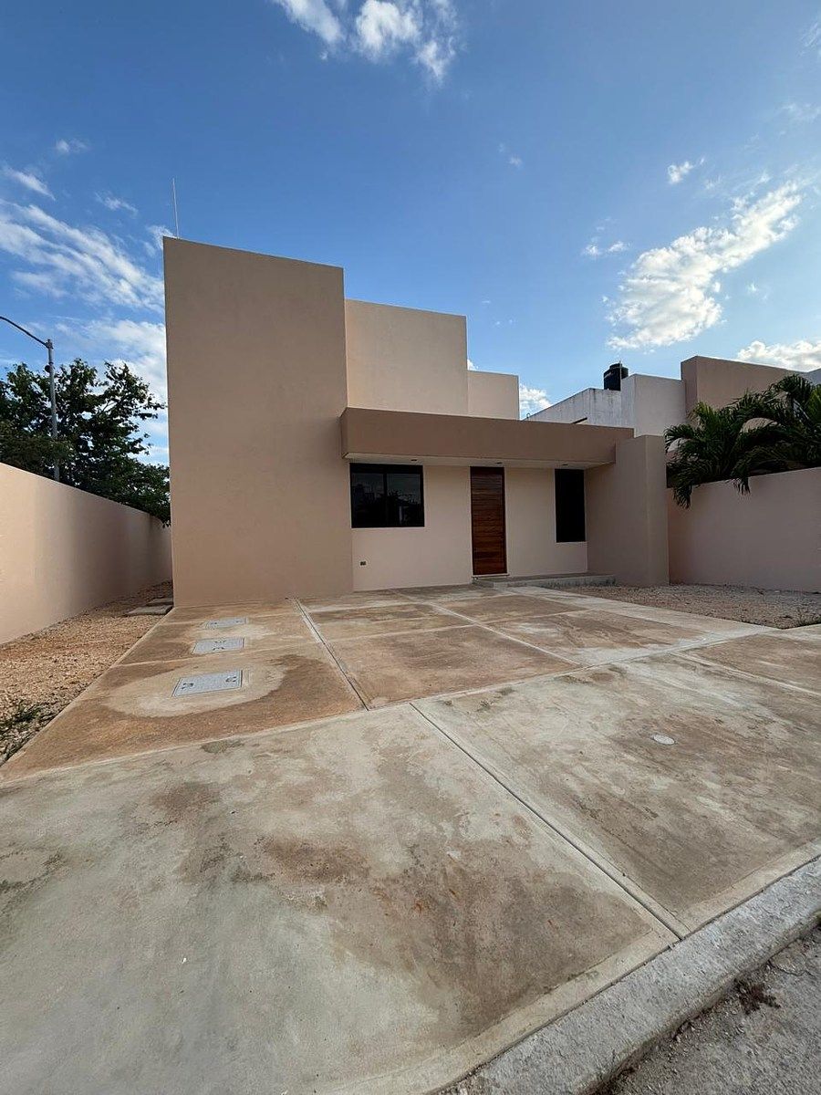Casa en venta en al norte de Mérida, Real Montejo. Con Alberca