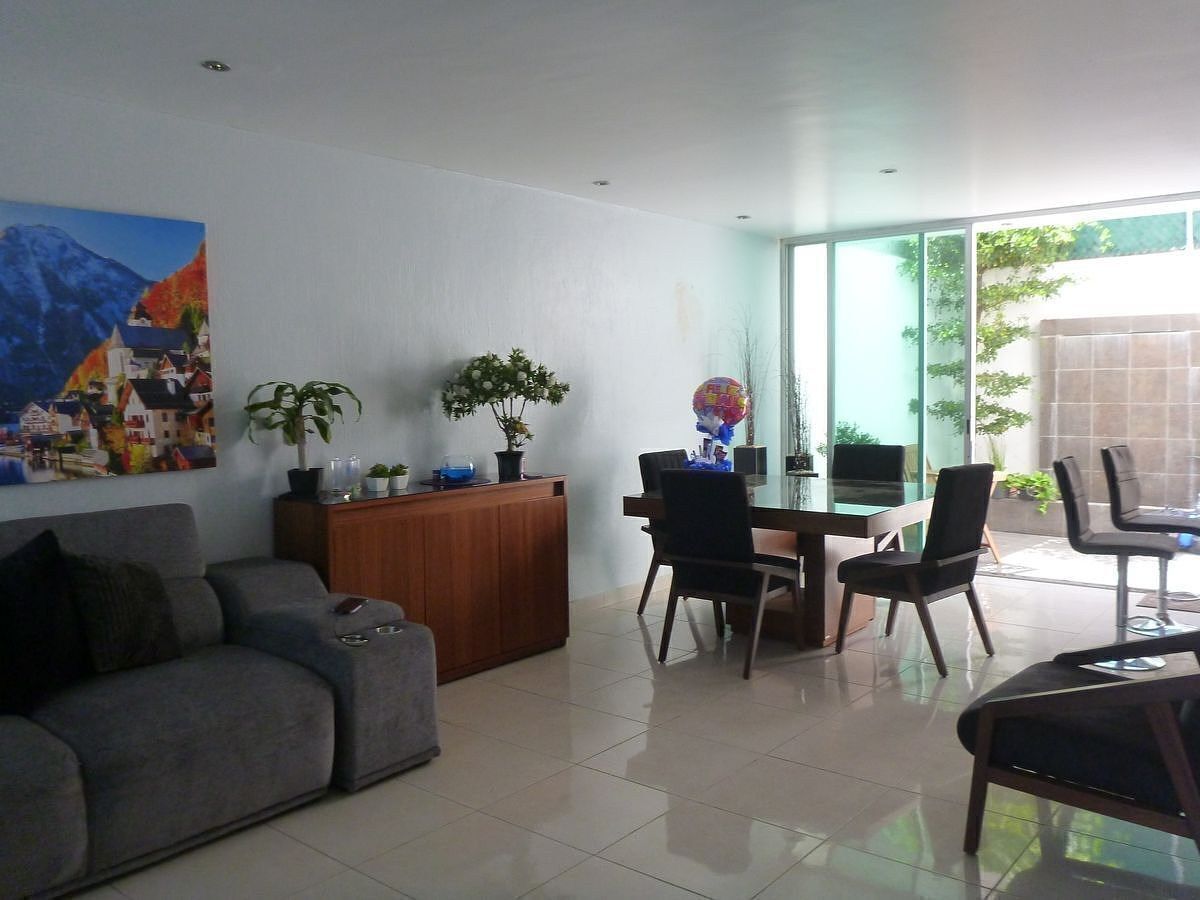 Casa em Real de Valdepeñas, Zapopan, foto 2 de 18