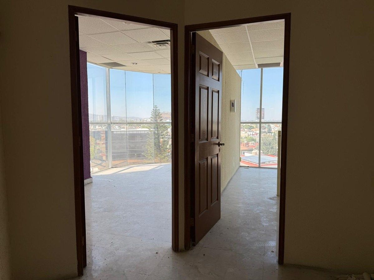 Edificio en El Jacal, Querétaro, foto 4 de 12