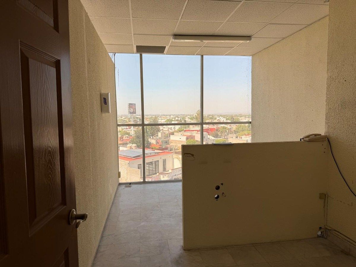 Edificio en El Jacal, Querétaro, foto 5 de 12