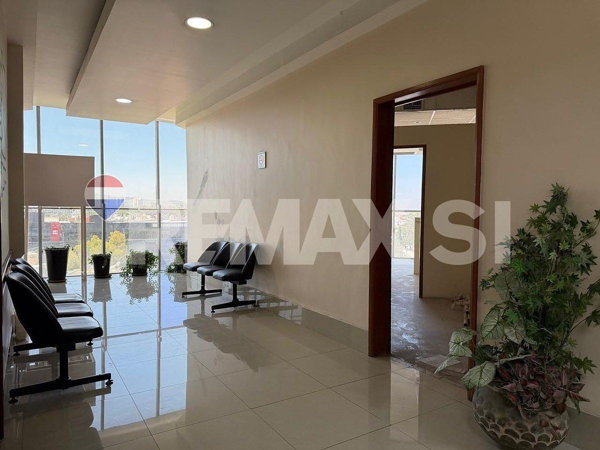 CONSULTORIO VENTA EL JACAL HOSPITAL SAN JOSE, foto 1 de 12