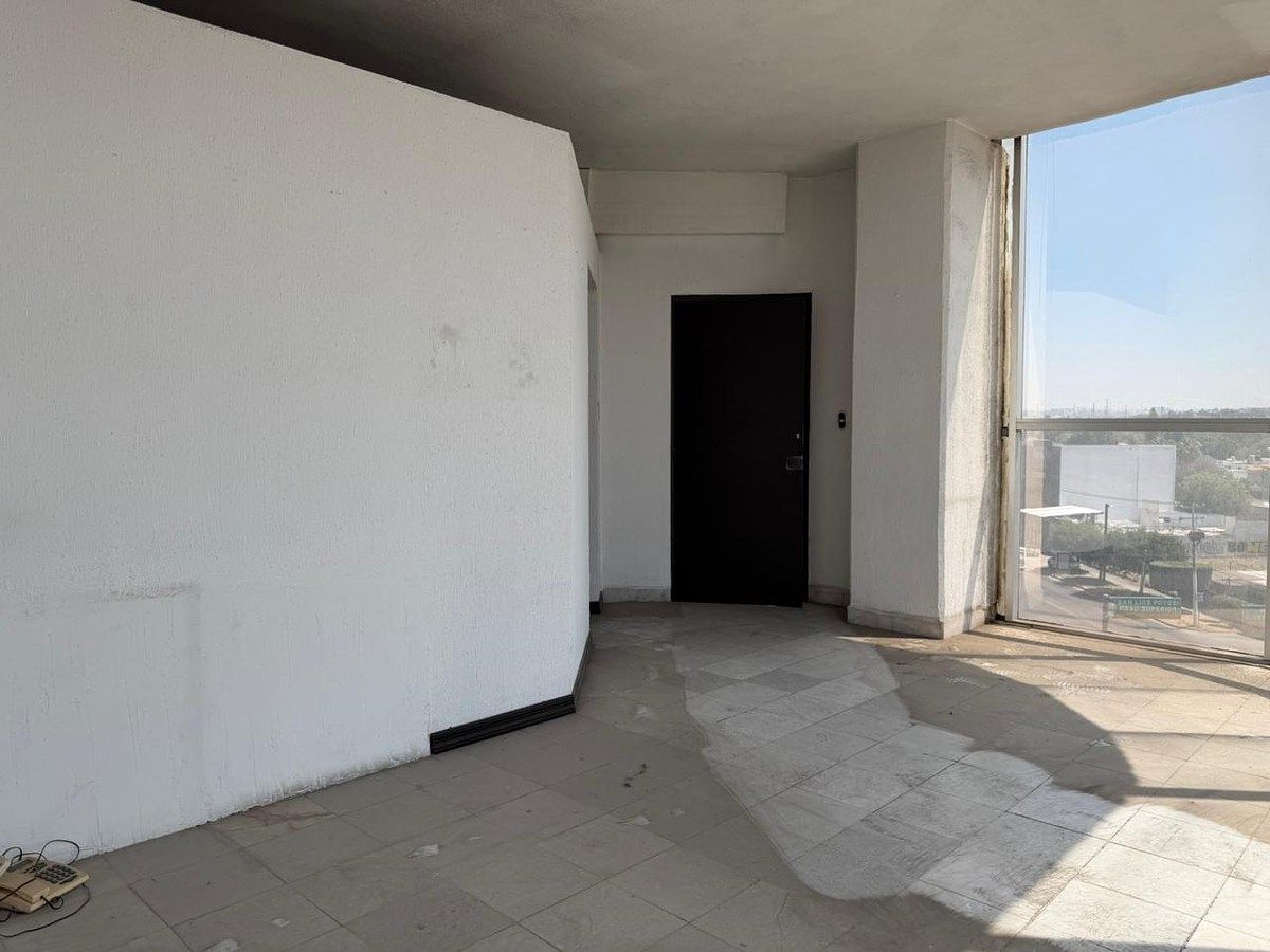 Edificio en El Jacal, Querétaro, foto 6 de 12