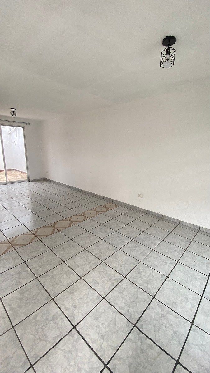 Casa em condomínio fechado em Residencial los Ángeles, Querétaro, foto 2 de 12