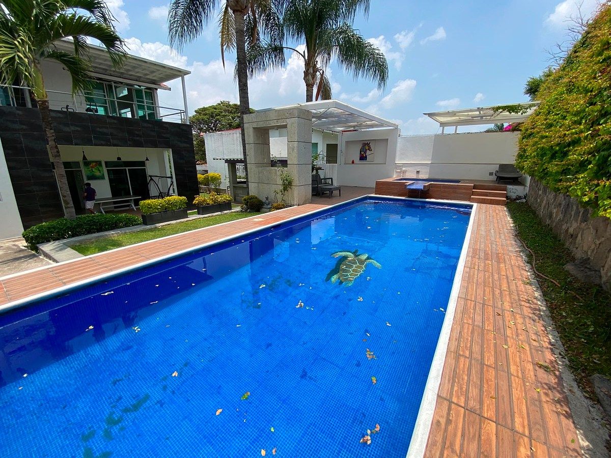 Casa en venta en lomas de cocoyoc, foto 1 de 23