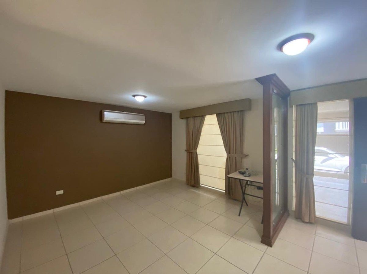 Casa em Cerrada de Cumbres, Monterrey, foto 3 de 16