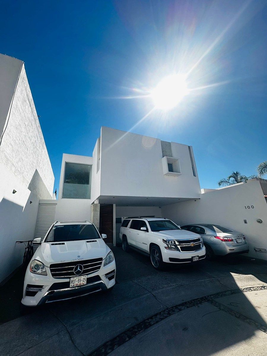 Hermosa casa en venta en Residencial Tres Arroyos, foto 1 de 27