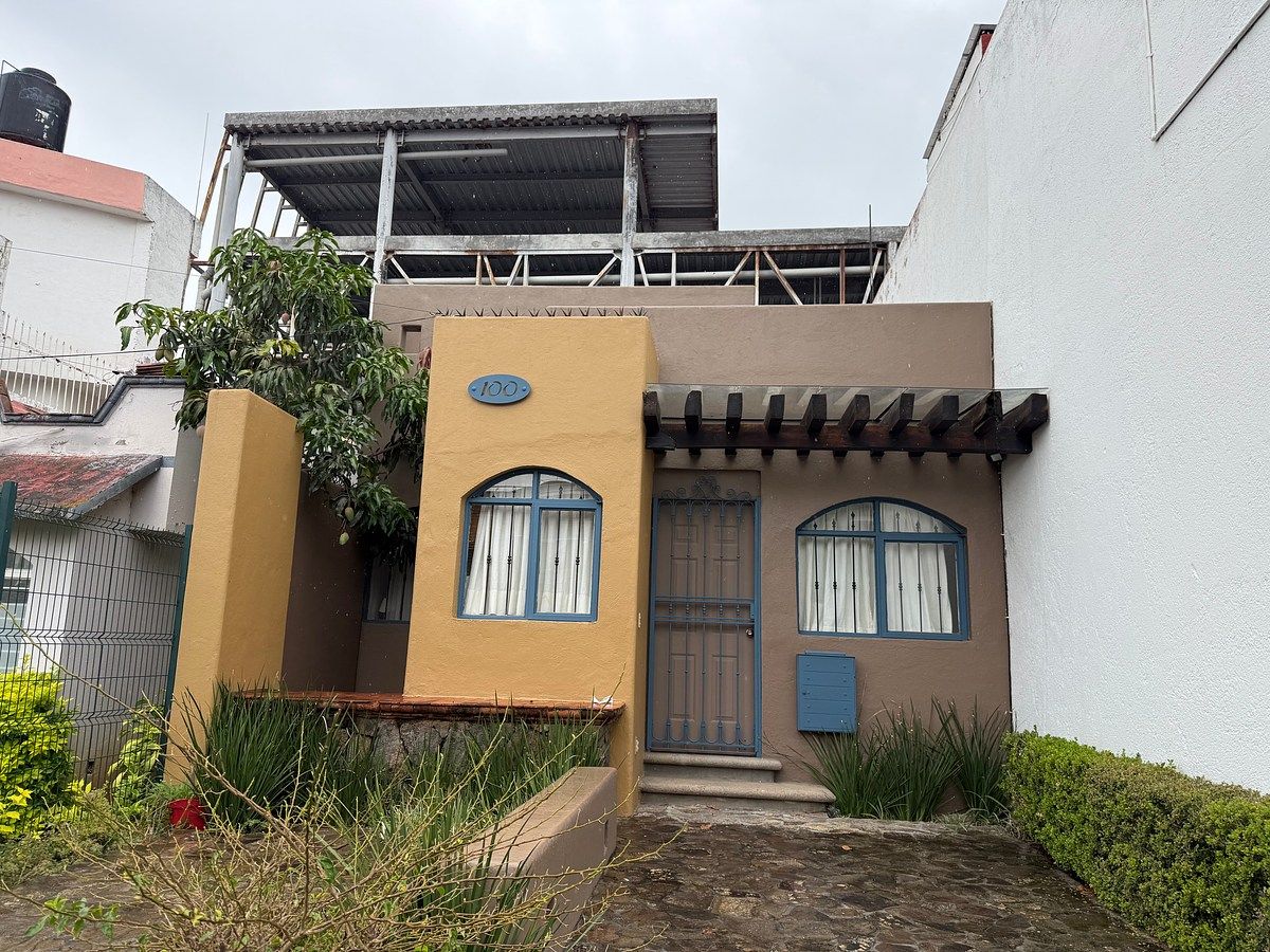 Fachada, foto 1 de 24