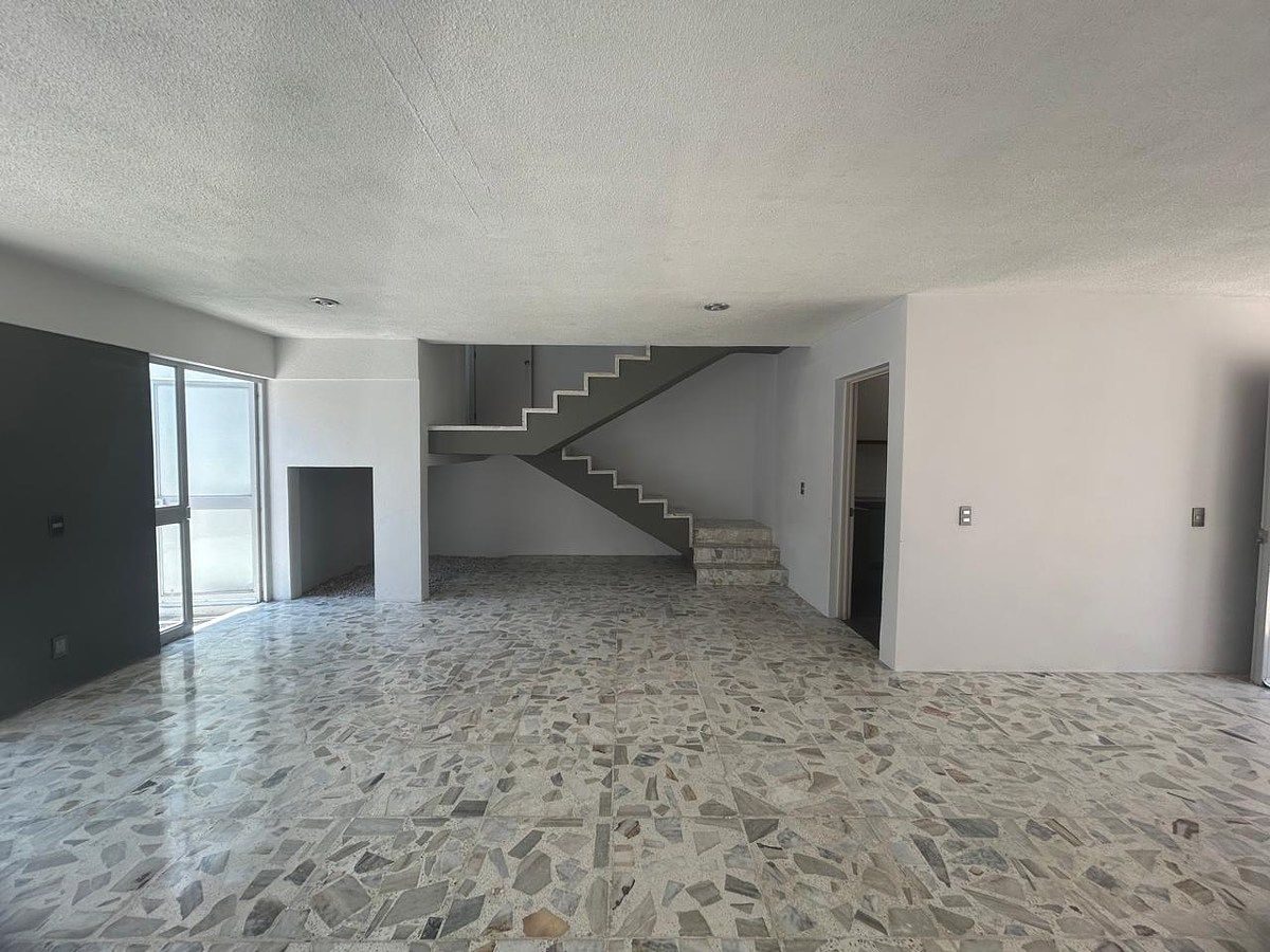 House in Gated Community in Jardines Alcalde, Guadalajara, photo 5 of 21