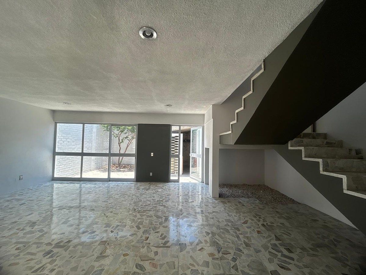 House in Gated Community in Jardines Alcalde, Guadalajara, photo 7 of 21