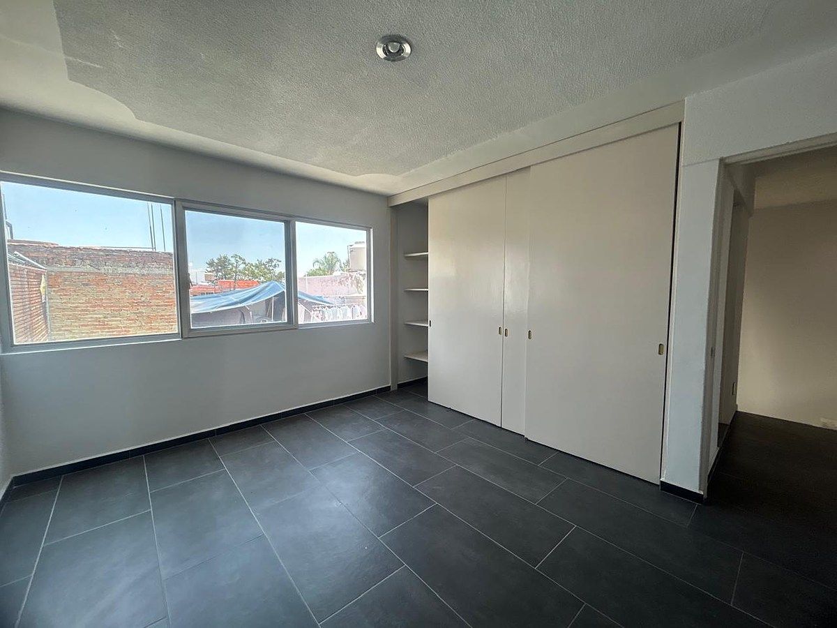 House in Gated Community in Jardines Alcalde, Guadalajara, photo 11 of 21