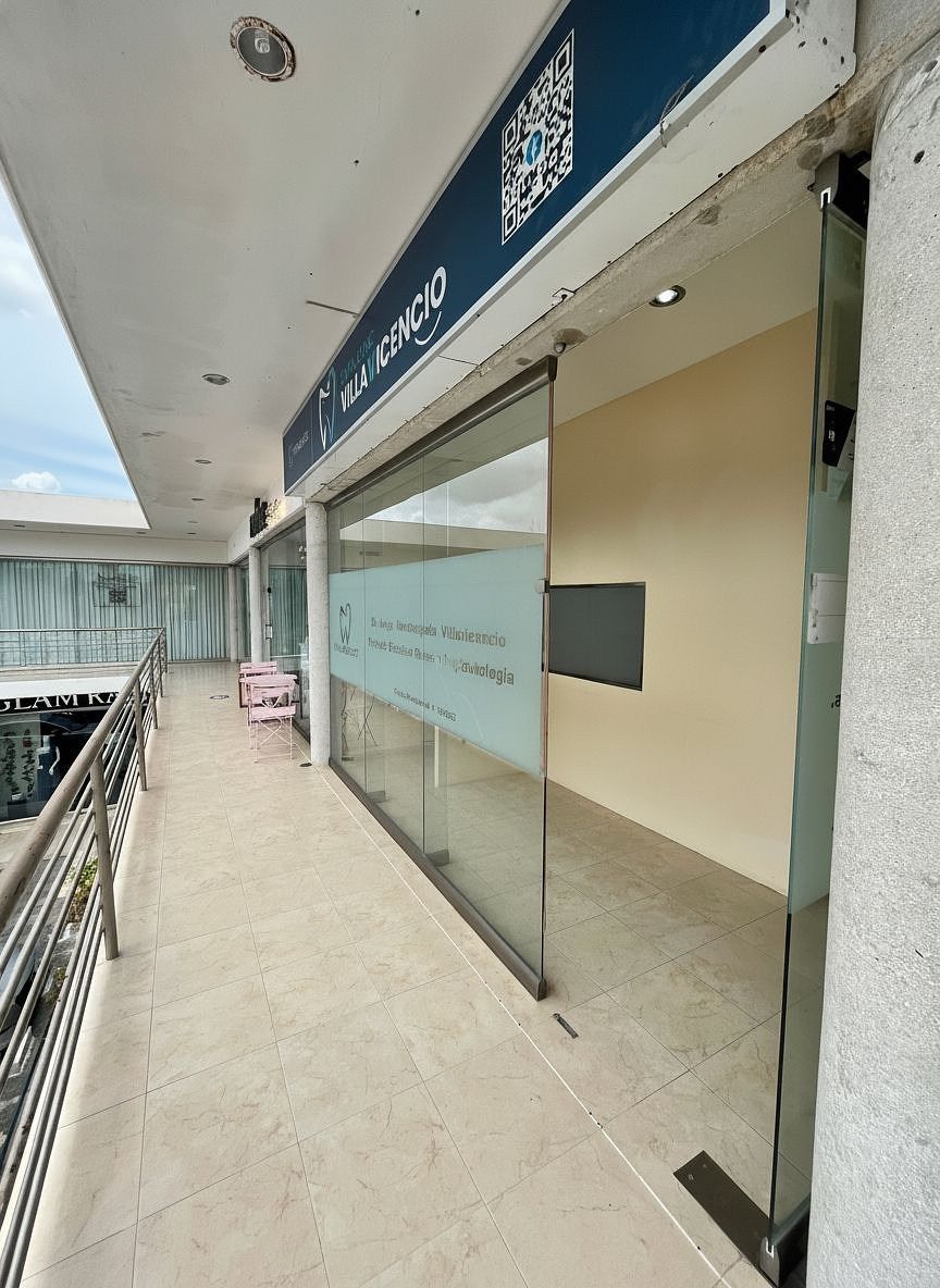 SOBRE AVENIDA LIBANO, PLAZA BAMBU, LOCAL PLANTA ALTA, photo 1 of 9