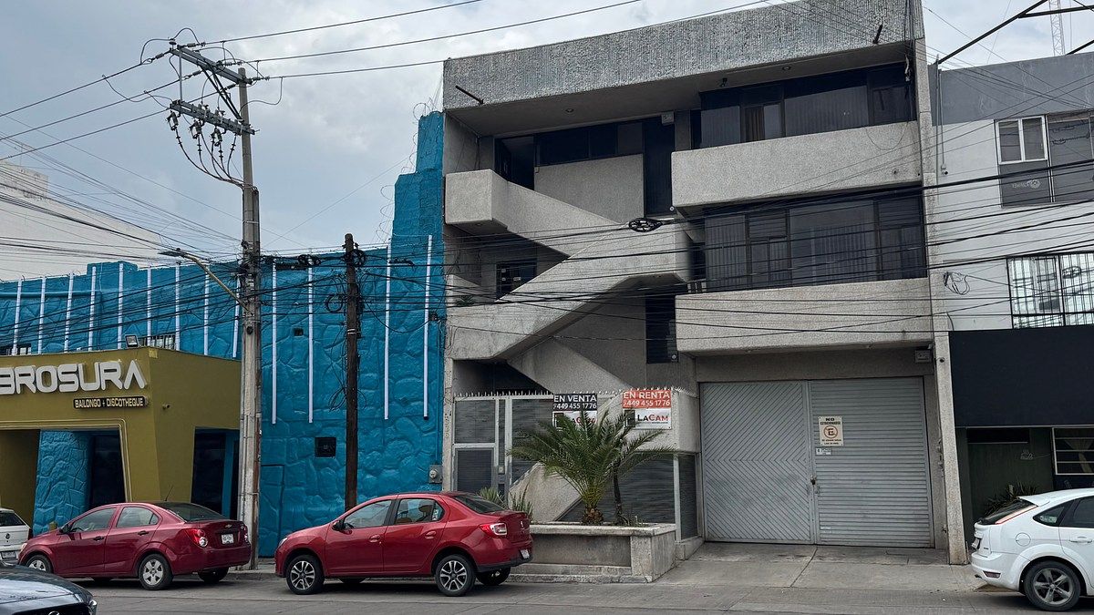 Building in Valle Dorado, Aguascalientes, photo 2 of 35