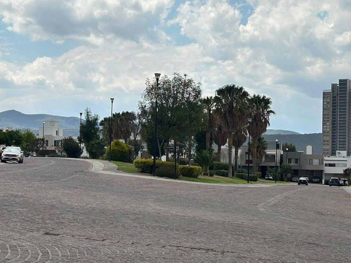 Casa em Cumbres del Lago, Querétaro, foto 3 de 17