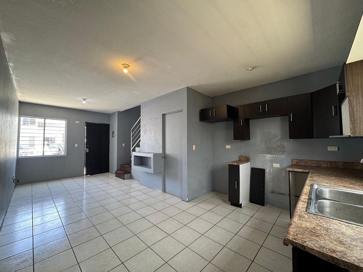 Casa en condominio en Bonaterra, Tijuana, foto 2 de 12