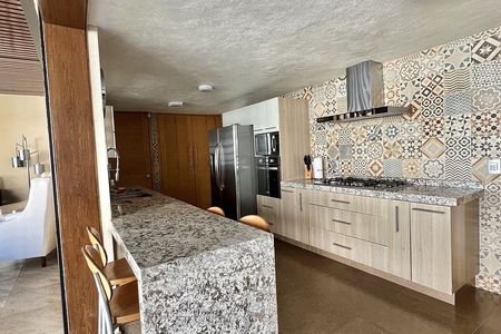 CASA EN RENTA  Y VENTA EN LA HERRADURA