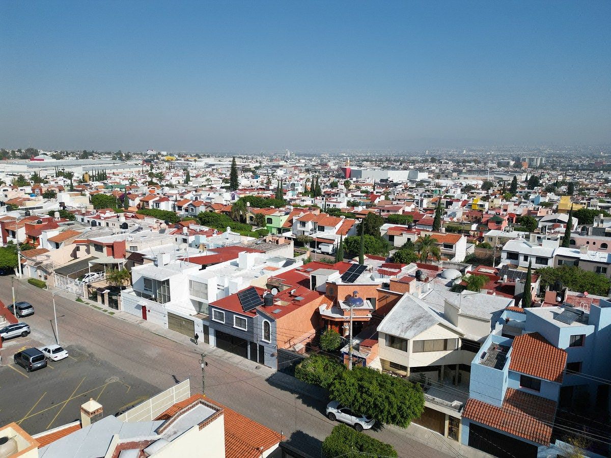 Casa em Colinas del Cimatario, Querétaro, foto 34 de 35