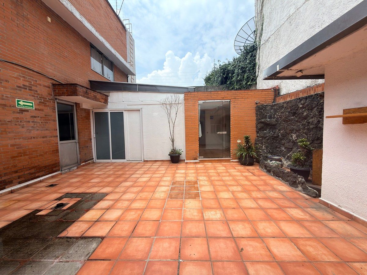Casa con uso de suelo en Ciudad Satélite, Naucalpan de Juárez, foto 7 de 29