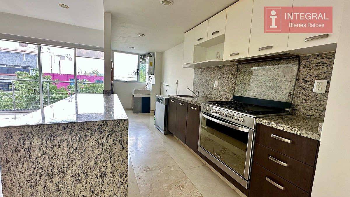 Cocina y área de lavado, foto 5 de 18