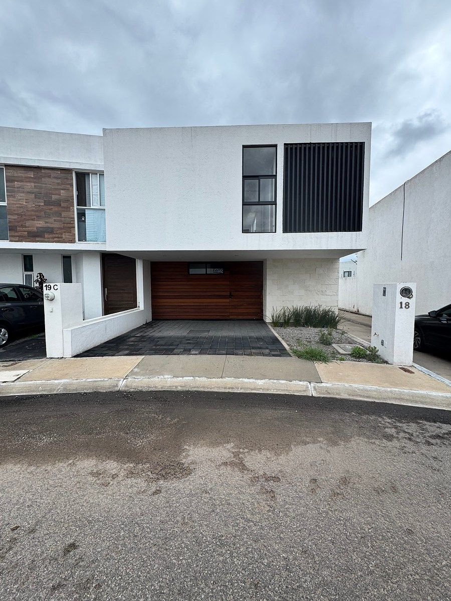 Casa Mirra|en Zen Life II Acabados Premium, foto 1 de 33