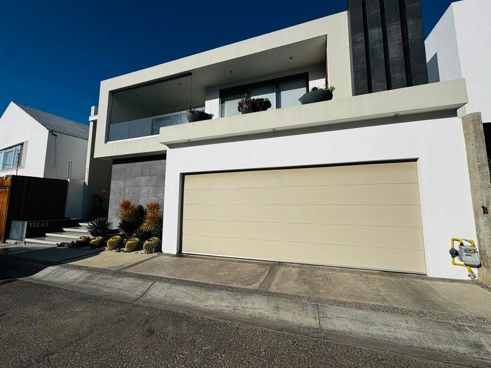 RENTA | CASA EN EXCLUSIVA PRIVADA EN HACIENDA AGUACALIENTE, foto 1 de 14