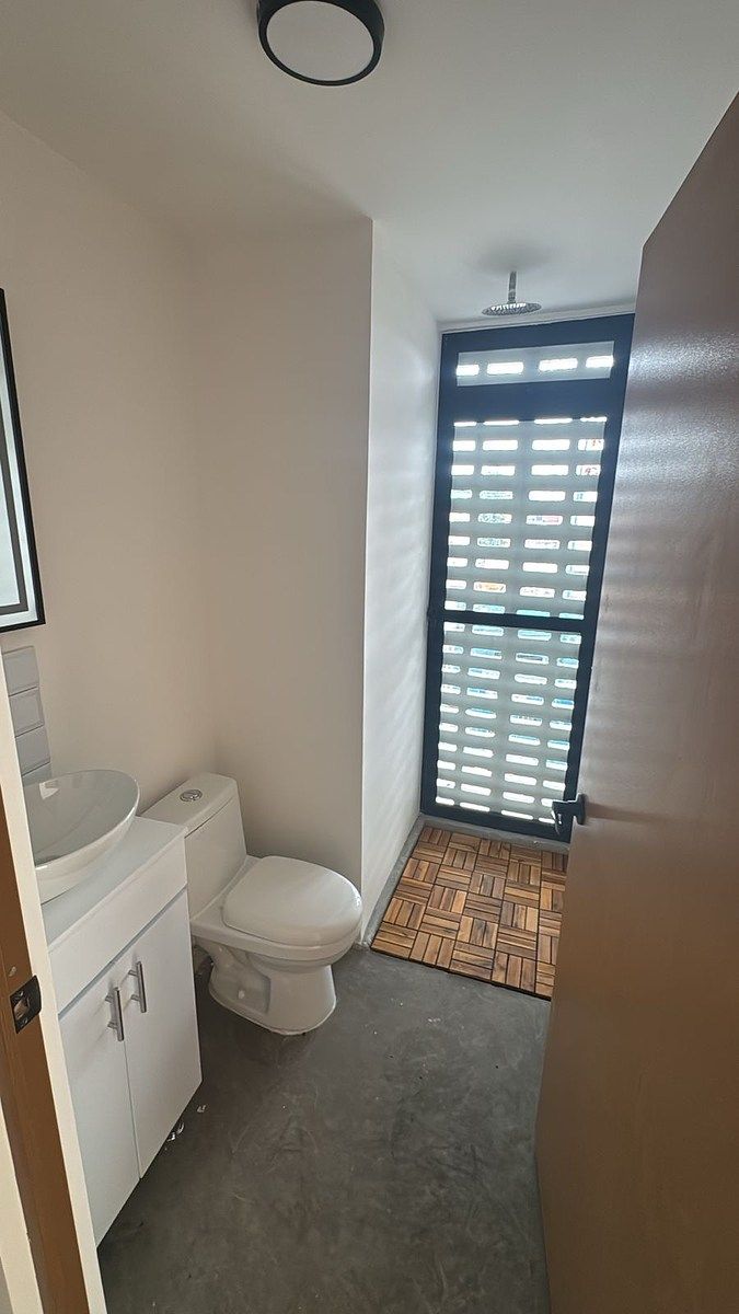 Baño completo, photo 9 of 13