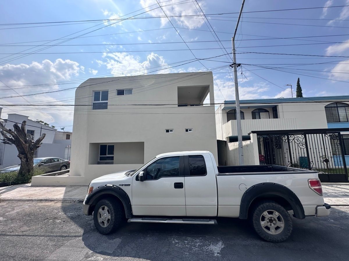 Casa em La Primavera 1 Sector, Monterrey, foto 5 de 26
