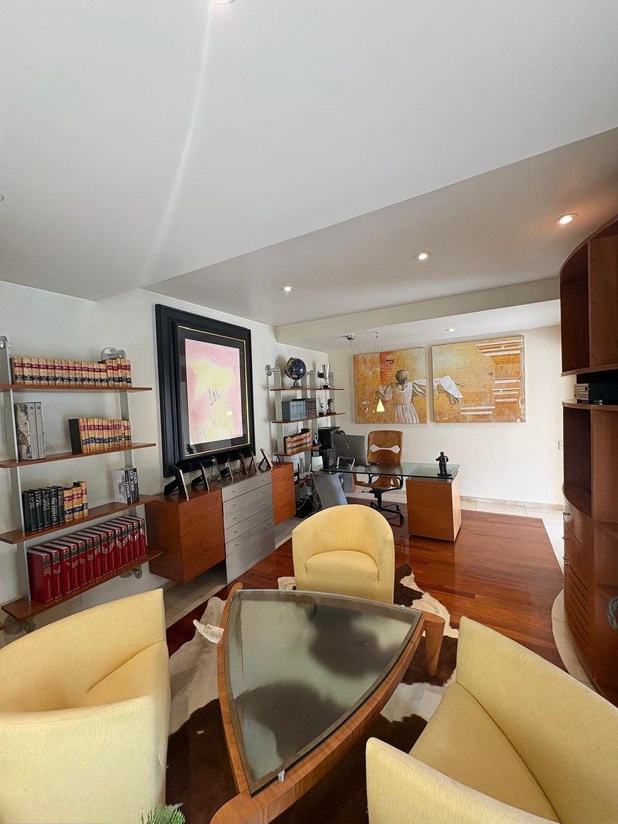 House in Gated Community in Lomas Country Club, Huixquilucan, photo 3 of 28