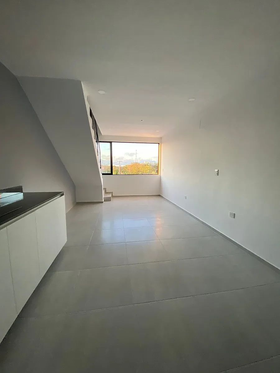 DEPARTAMENTO EN VENTA DE 2 PISOS EN MALTA, TEMOZÓN NORTE - foto 2