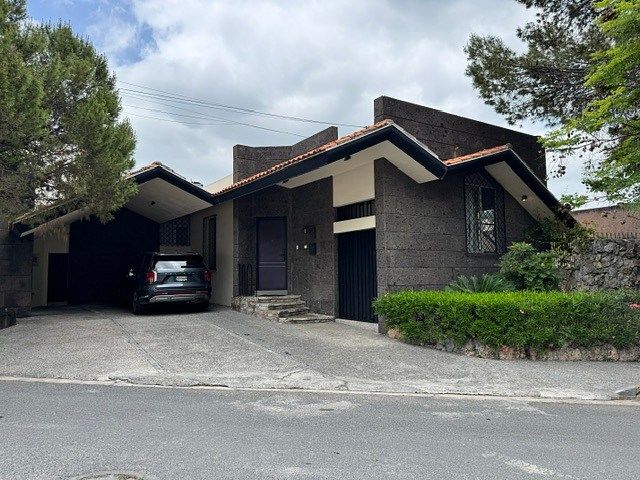 Casa amueblada y equipada en Valle de San Ángel / San Pedro Garza, foto 1 de 16