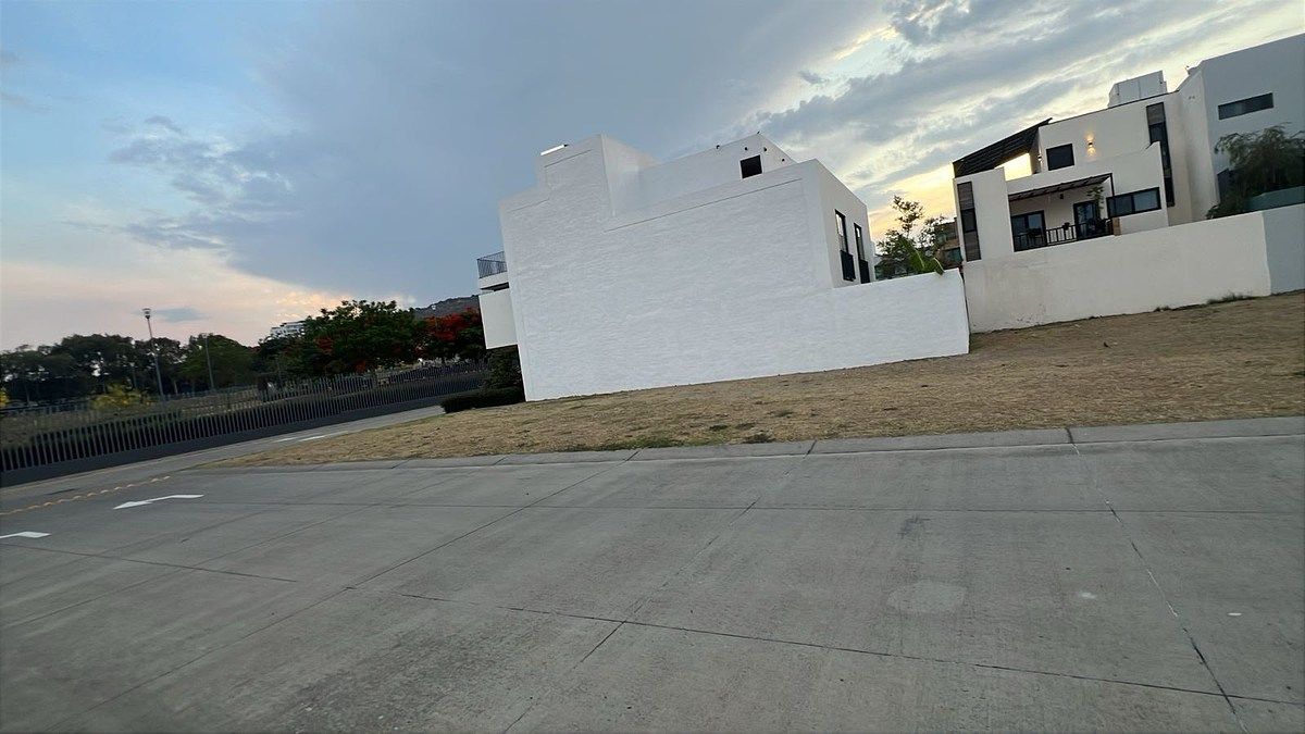 TERRENO EN PASESOS DEL PARQUE, foto 1 de 7