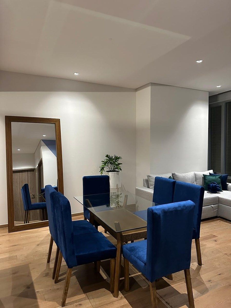 Rent Apartment in High Park South furnished, photo 1 of 27