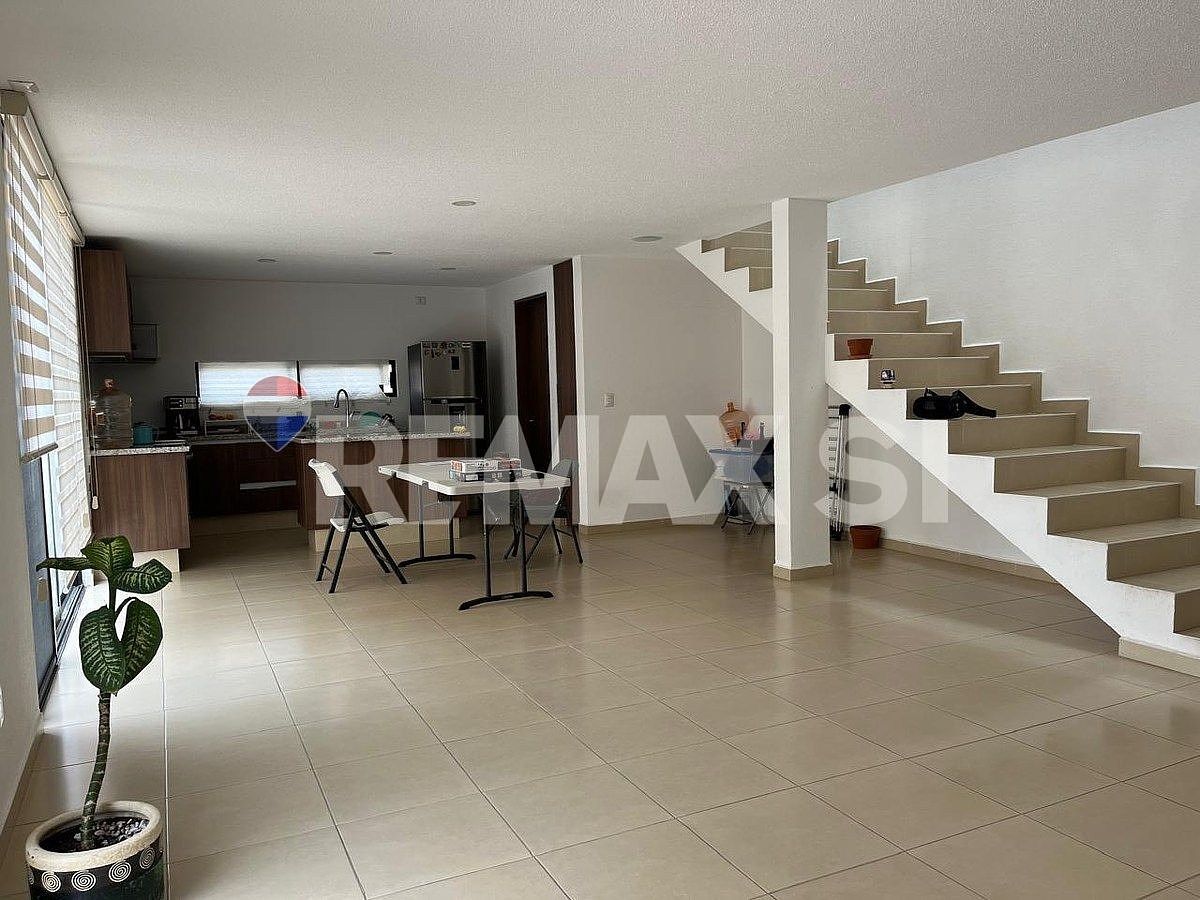 Casa em Zákia, El Marqués, foto 2 de 28