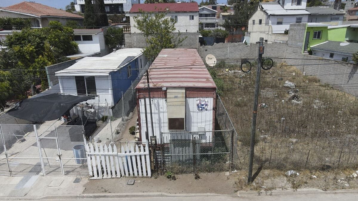 Se vende terreno en Lomas de Rosarito