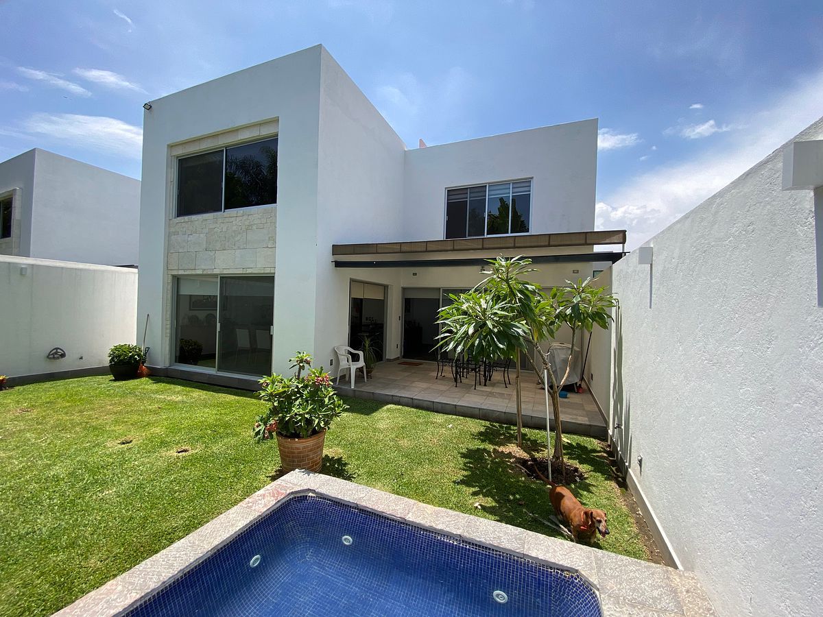 CASA EM FRACIONAMENTO, foto 1 de 45