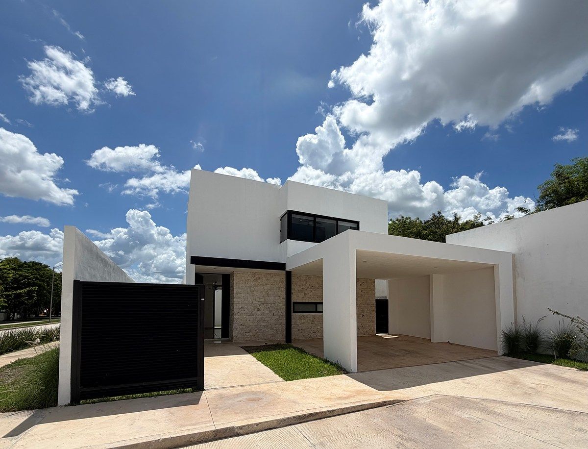 Casa equipada, en esquina, dentro de privada con amenidades, Amidanah., foto 1 de 23
