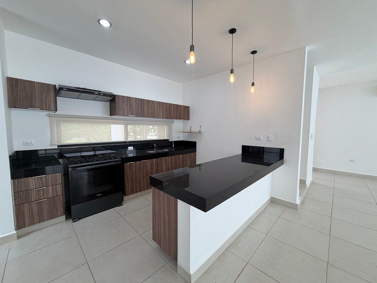 House in Gated Community in Temozón Norte, Mérida, photo 11 of 22