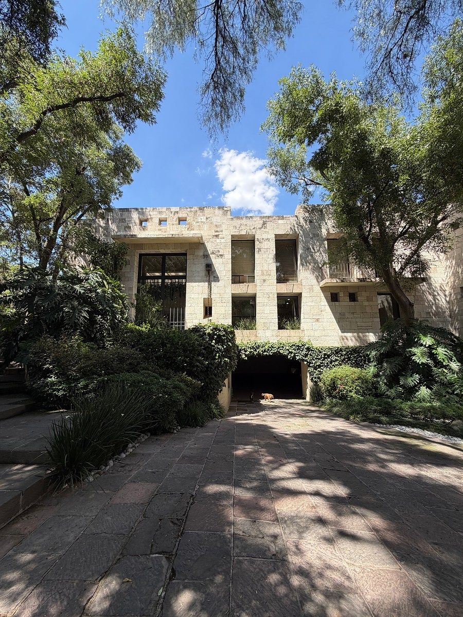 Residencia Estilo Artigas en El Pedregal, foto 1 de 41