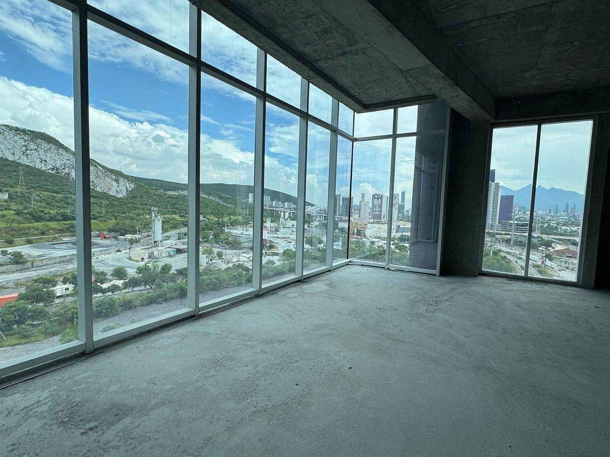 OFICINA EN VENTA TORRE VINTA SANTA MARIA VALLE PONIENTE, foto 1 de 16