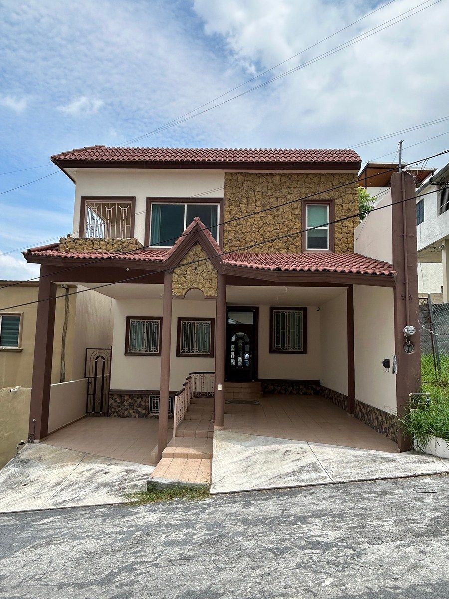 House in Colinas del Sur, Monterrey, photo 2 of 26
