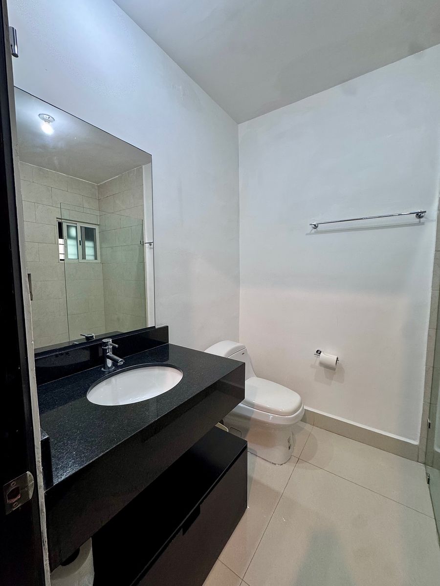 House in Puerta de Hierro, Monterrey, photo 14 of 46