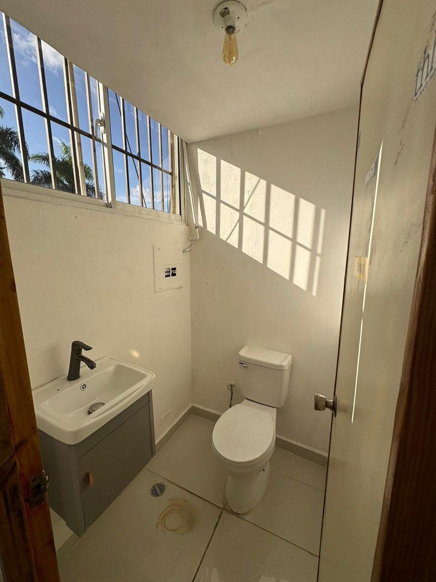 🏢 LOCAL COMERCIAL EN ALQUILER – MILLÓN, foto 1 de 5