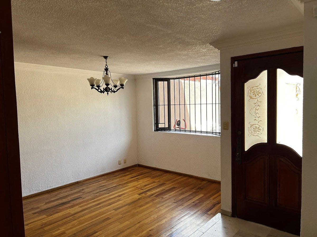 Casa en Jardines de La Hacienda, Querétaro, foto 3 de 19