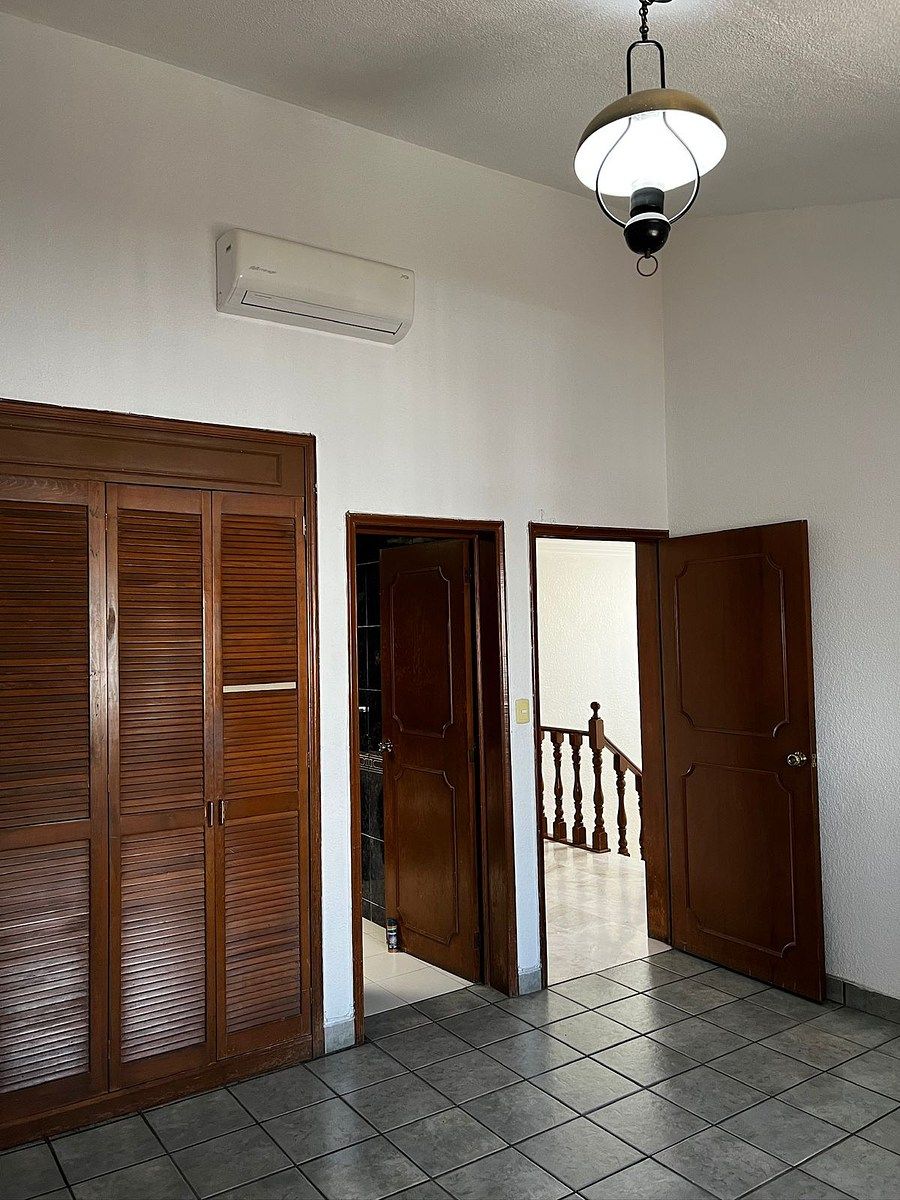 Casa en Jardines de La Hacienda, Querétaro, foto 5 de 19
