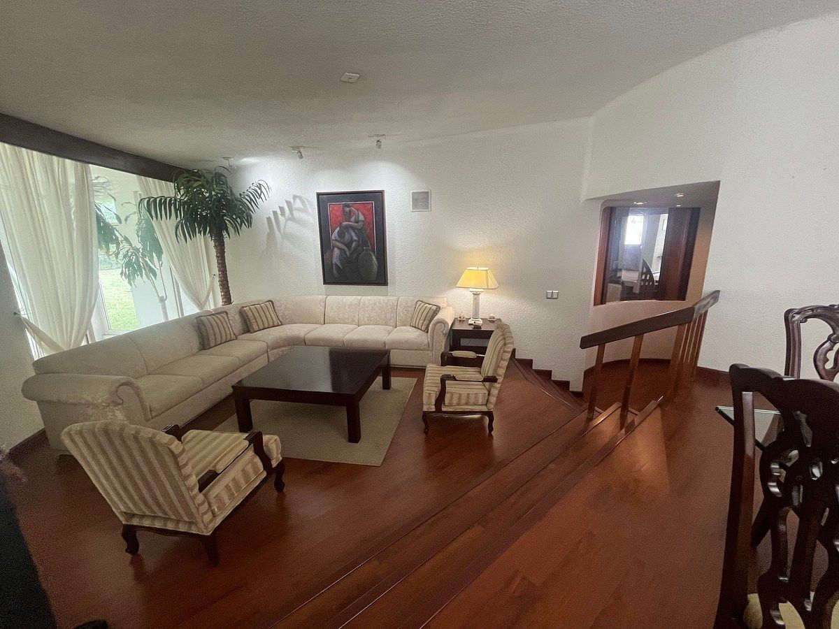 House in Colinas de San Jerónimo, Monterrey, photo 3 of 13
