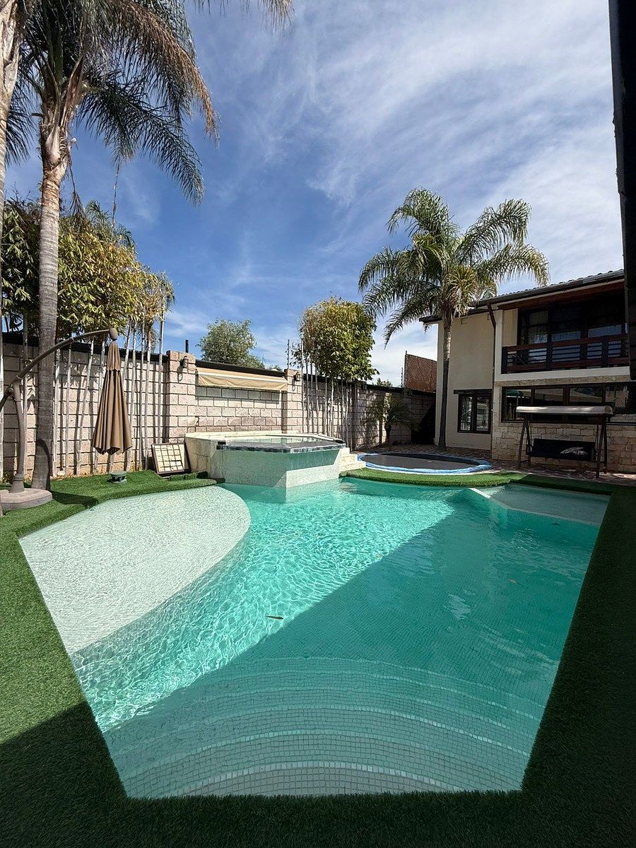 Casa en Lomas de Comanjilla, León, foto 4 de 25