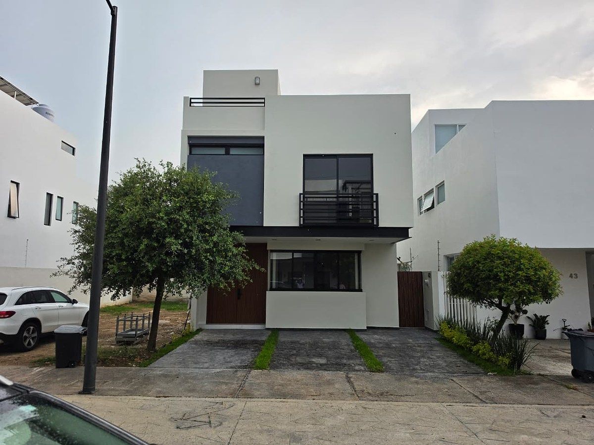 🏡 CASA NUEVA EN PARQUES VALLARTA COTO CEDRO ZONA SOLARES, foto 1 de 26