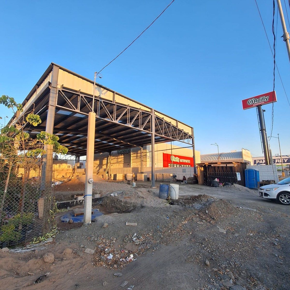 Bodega comercial en Renta 840 mts2, foto 1 de 14